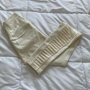 Alo Yoga Leggings Cream
